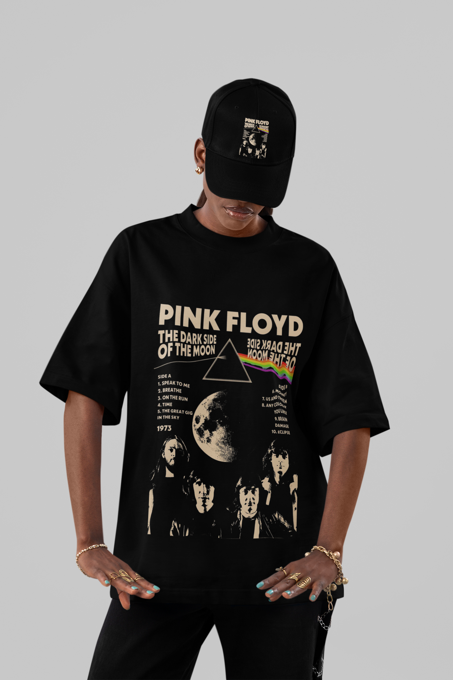Pink Floyd "The Dark Side of the Moon" Graphic Tee