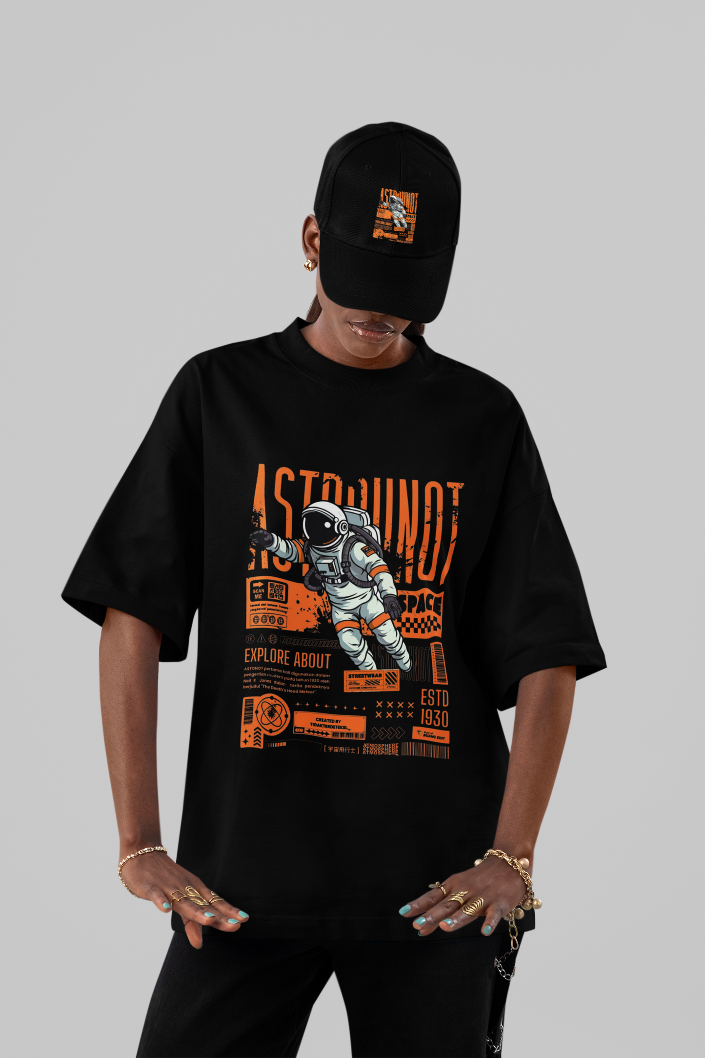 Distressed Astronaut Graphic Oversized Streetwear Tee